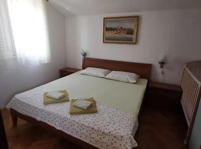 Penic Vikendica Rogoznica (Sibenik-Knin)