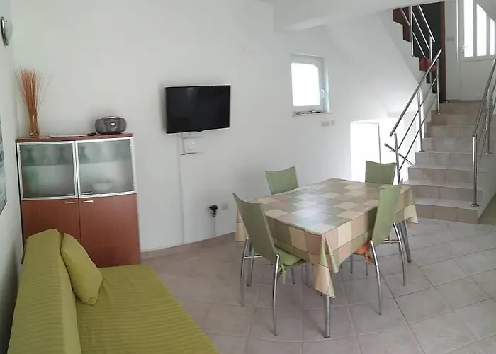 Penic Vikendica Rogoznica (Sibenik-Knin)